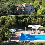 Casa Gillo In Cascina Marenco Langhe