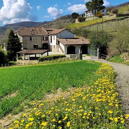 Casa Gillo In Cascina Marenco Langhe * Cessole