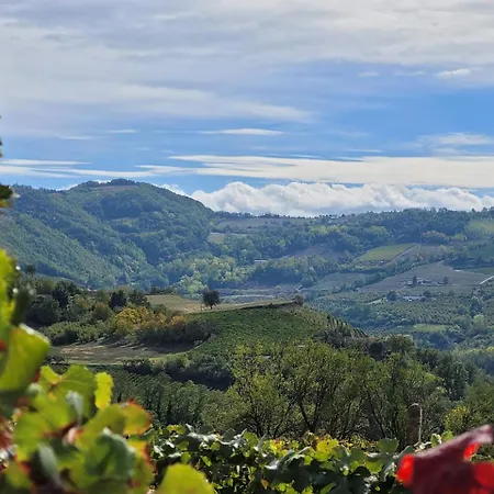 Casa Gillo In Cascina Marenco Langhe Cessole