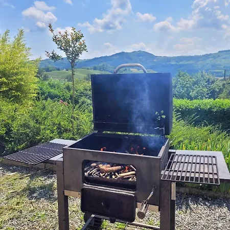 Casa Gillo In Cascina Marenco Langhe