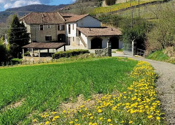 Casa Gillo In Cascina Marenco Langhe * Cessole