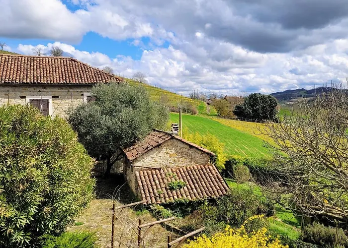 Casa Gillo In Cascina Marenco Langhe Cessole