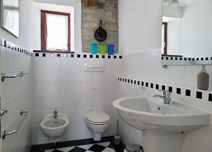 Casa Gillo In Cascina Marenco Langhe Apartmán Cessole