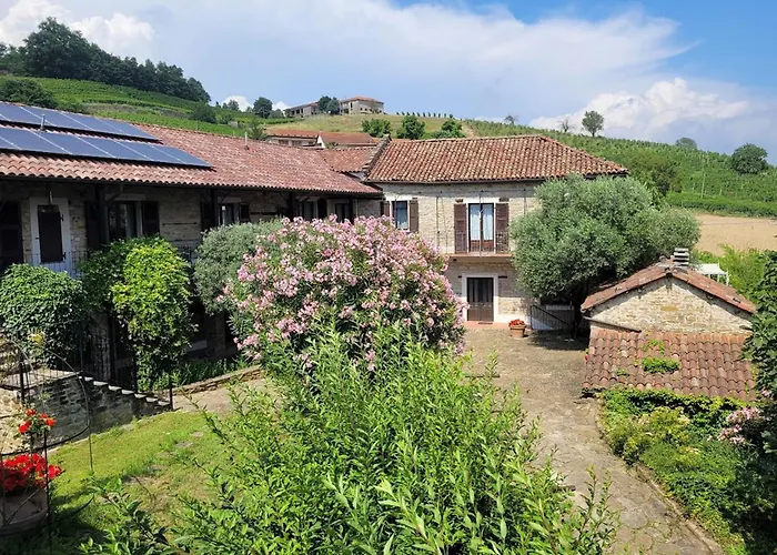 Casa Gillo In Cascina Marenco Langhe Cessole